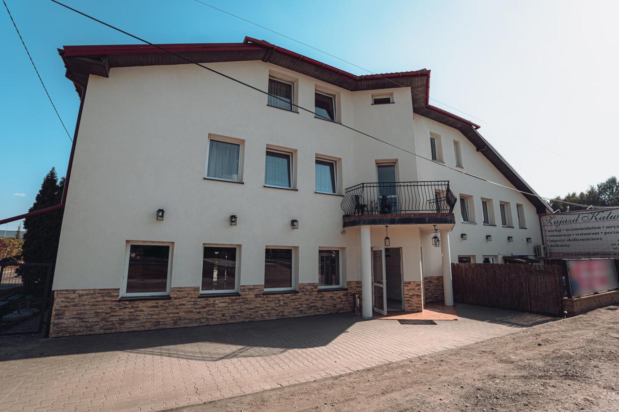Kalwados Hotel Radzymin Kültér fotó