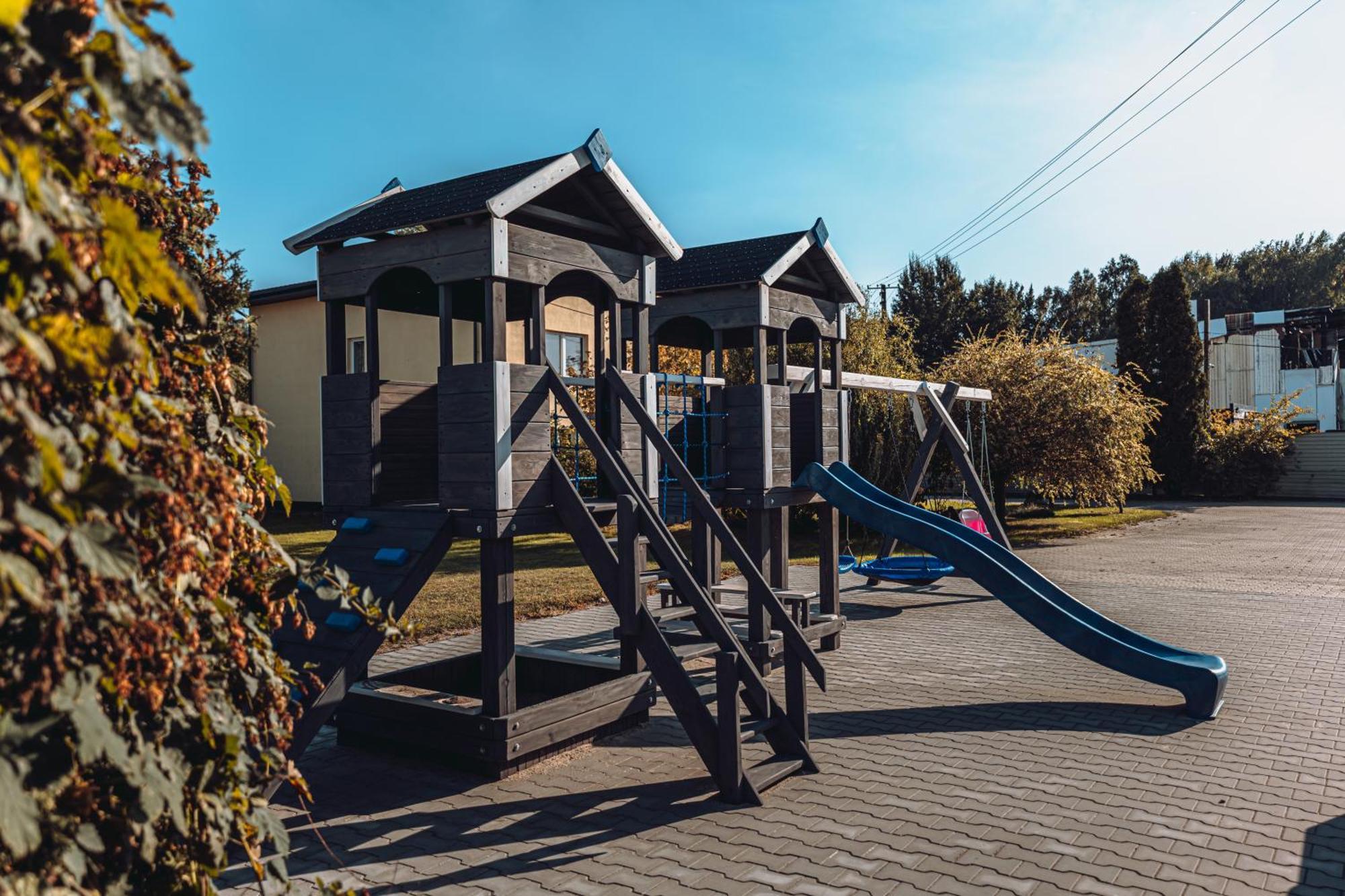 Kalwados Hotel Radzymin Kültér fotó
